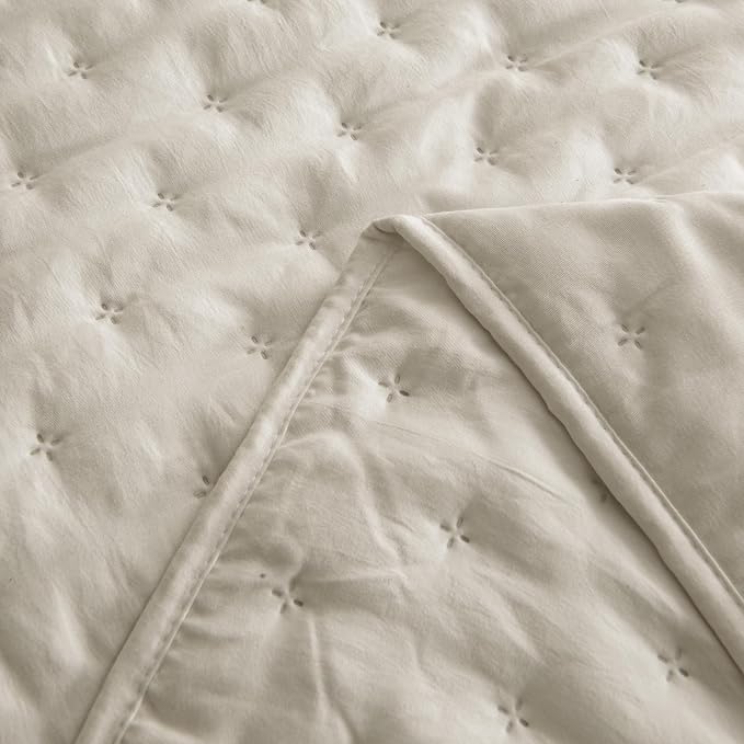 ROARINGWILD Beige Twin Size Quilt Bedding Set - Image 4