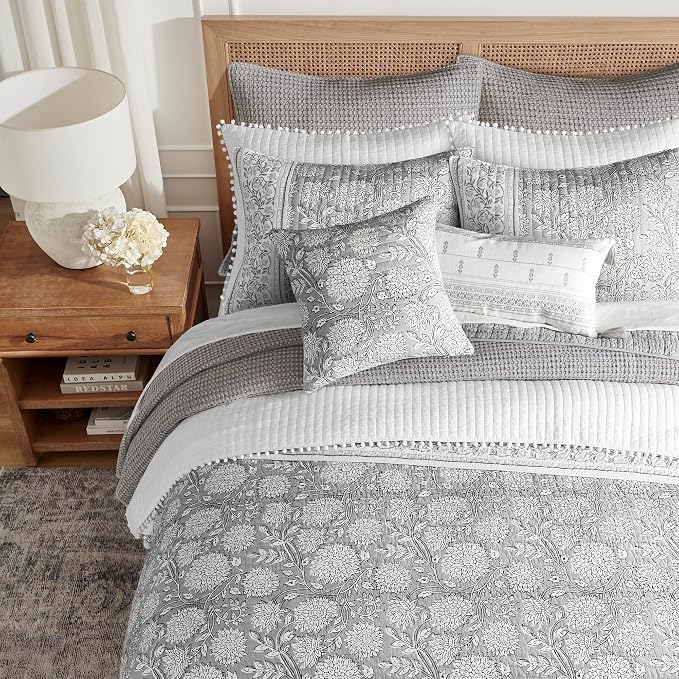 Levtex Home Adare Grey Reversible Full/Queen Quilt Set - Image 3