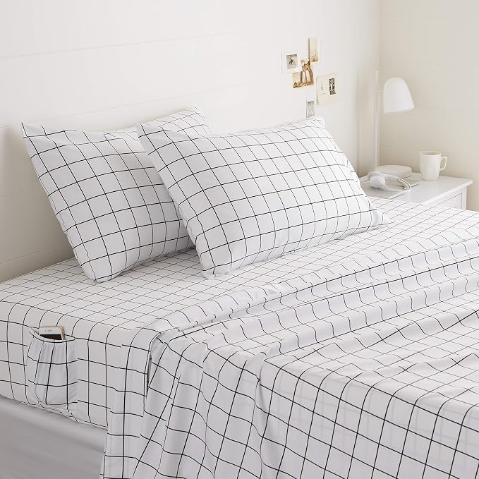 Amazon Basics Soft Microfiber 4-Piece Bed Sheet Set by AmazonBasics