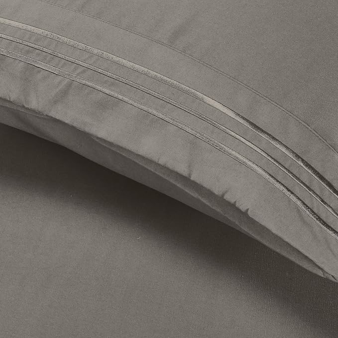 Elegant Comfort Luxury Ultra-Soft 2-Piece Pillowcase Set - Image 4
