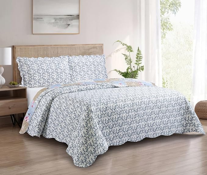 Brilliant Sunshine Pink and Blue Roses Toile Quilt Set, 3-Piece Bedding Sets - Image 2