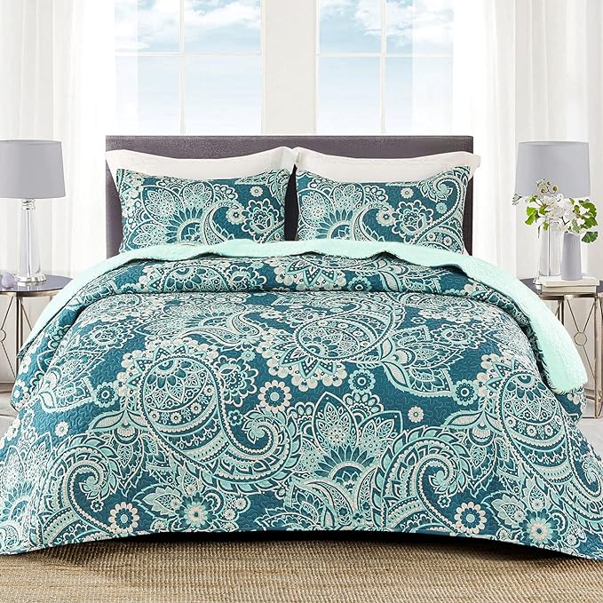 Whale Flotilla Reversible Printed Quilt King Size, Extra Soft Boho Paisley by WHALEFLOTILLA