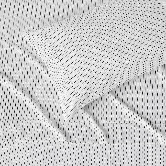 Amazon Basics Lightweight Super Soft Easy Care Wrinkle Free Microfiber 3-Piece - Image 3