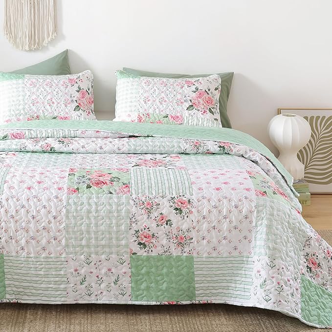 YIKUSH Quilt Sets King Size Floral Quilt Set 3 Pieces Bedding Set Bedspreads by YIKUSH