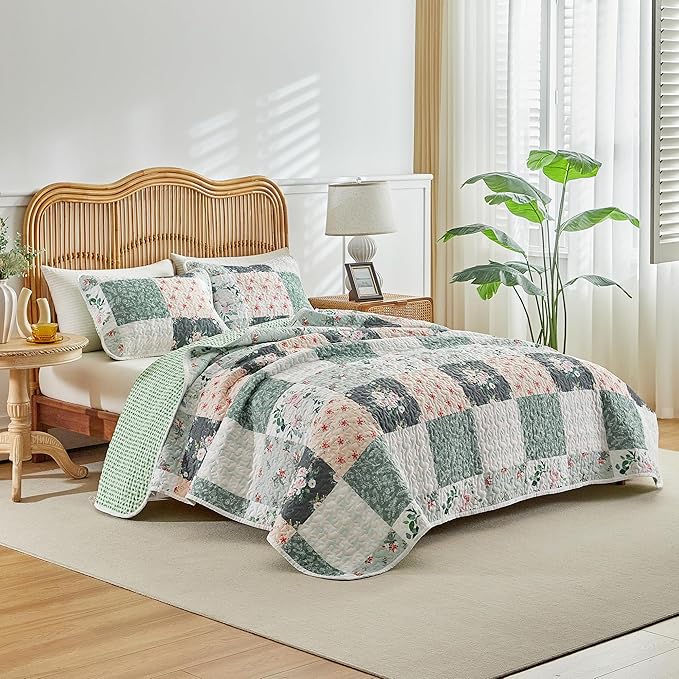 Joyreap 3 Pieces Floral Patchwork Quilt Set Queen, Soft n Cozy Microfiber Quilt - Image 2