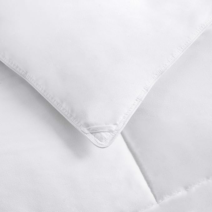 Amazon Basics White Down Alternative Comforter and Duvet Insert - Image 3