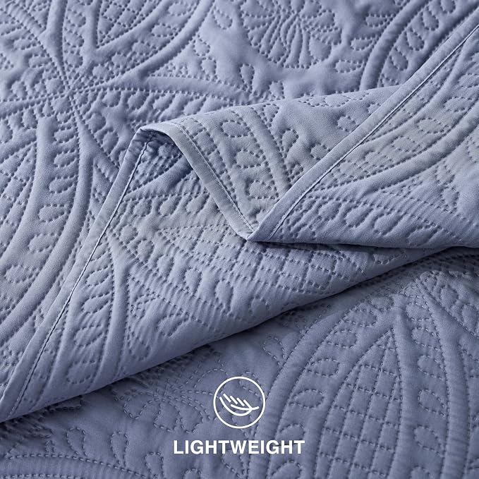 Love's cabin King Quilt Set Bluish Grey, Bed in a Bag King Size Bedding 7 Pcs - Image 9