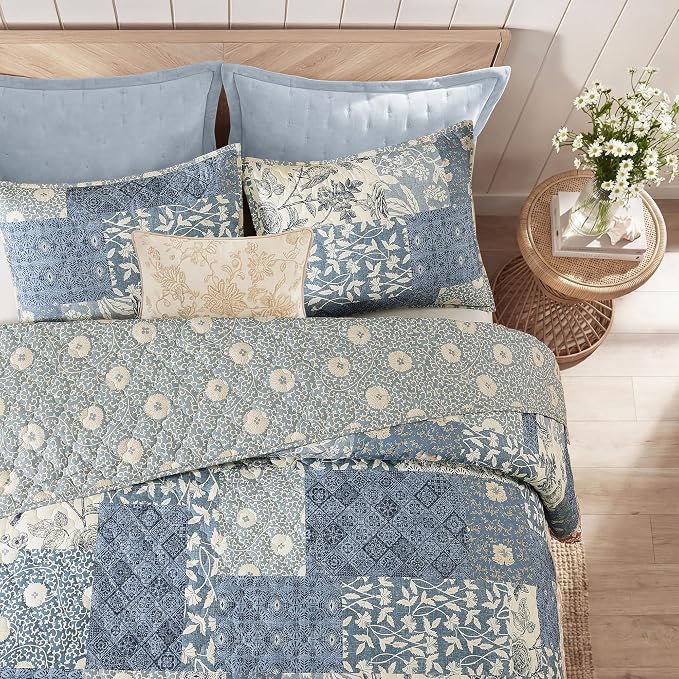 BLOOMHAVEN Quilt Set Queen Size, Patchwork Blue Floral Quilt Sets, Reversible - Image 7